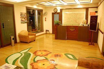 Sapphire Hotell Lonavala Eksteriør bilde